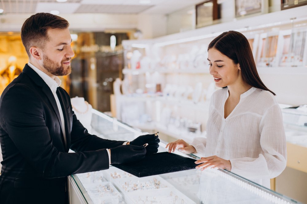 How Jewellery Businesses in Dubai Should Prepare Inventory for Insuranc